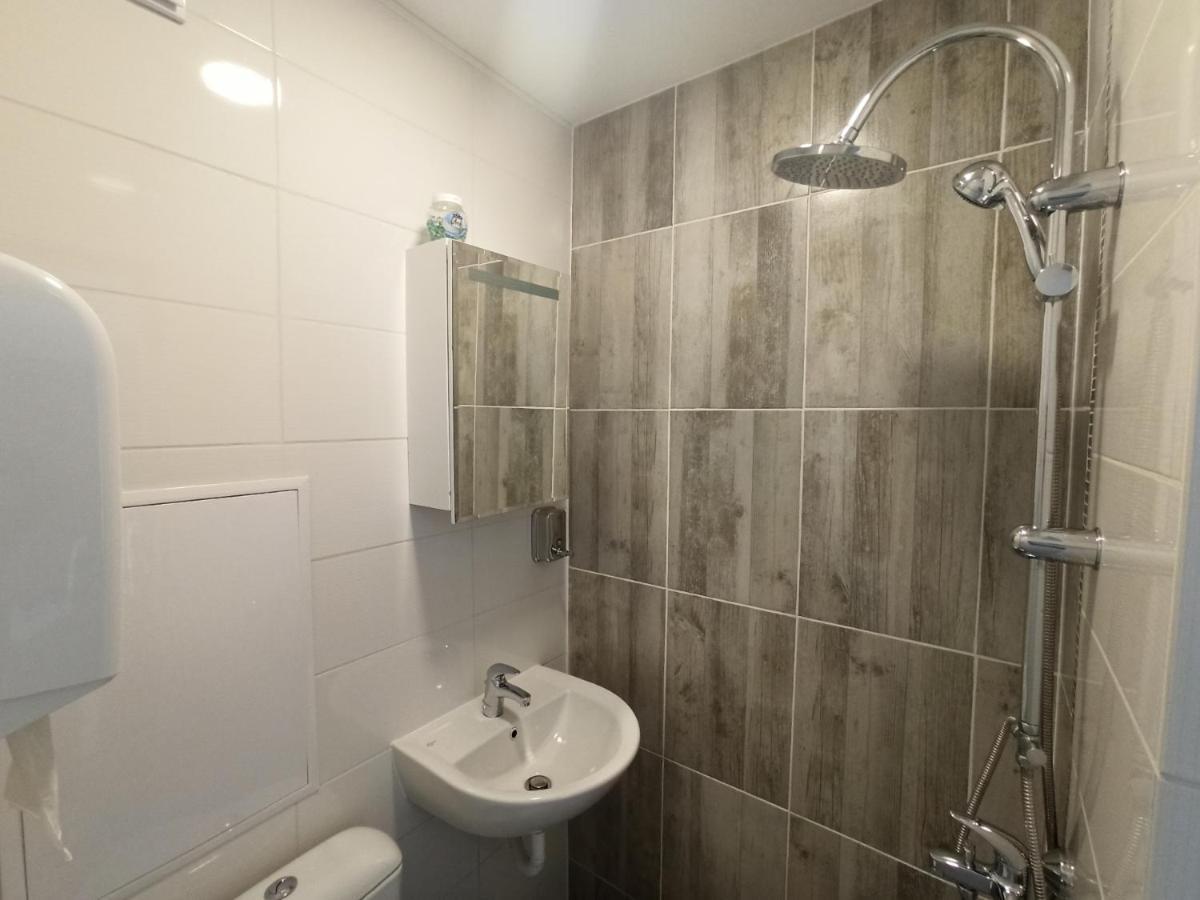 Bhn Топ Център Студио Gabrovo Exterior foto
