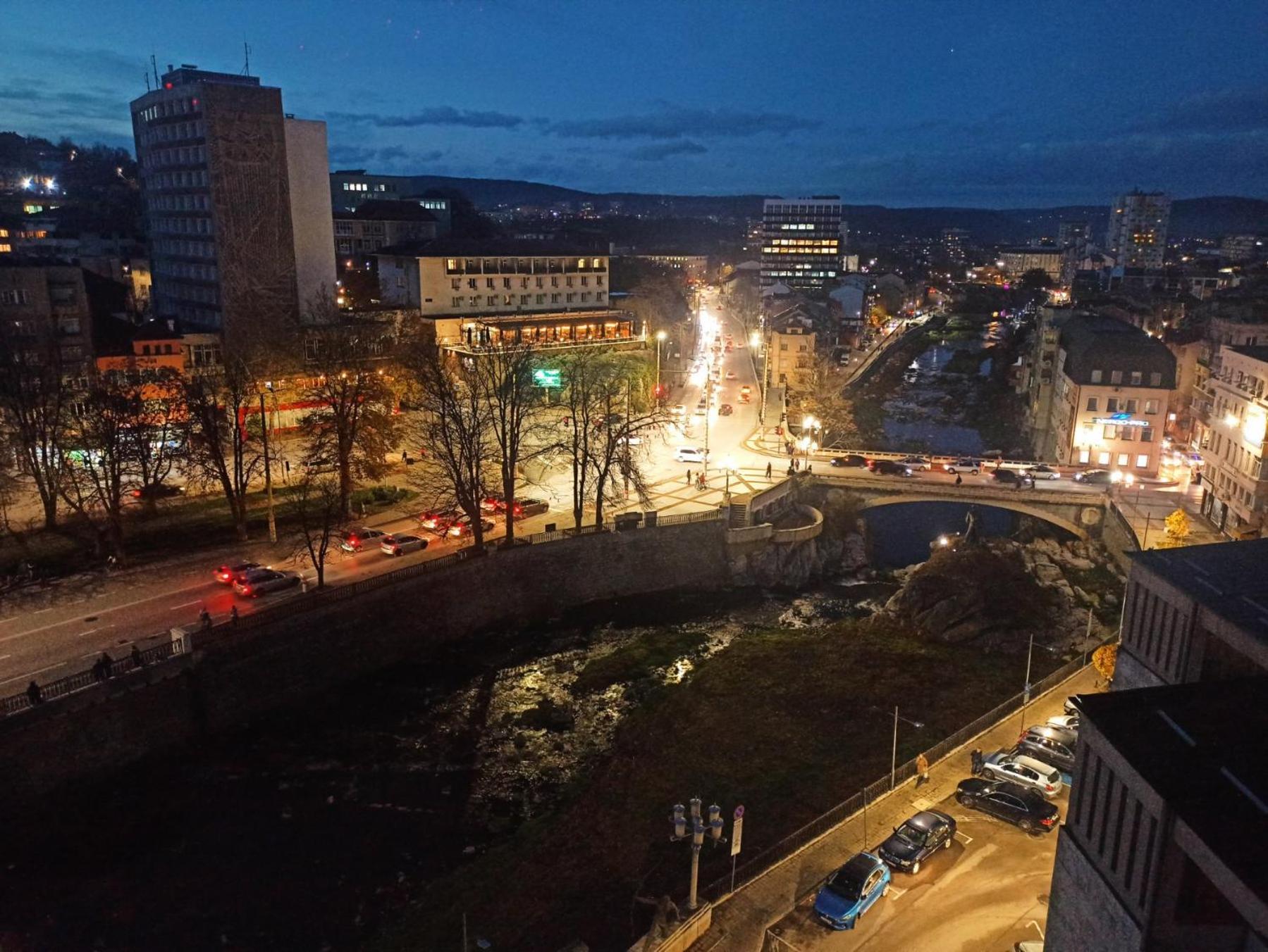 Bhn Топ Център Студио Gabrovo Exterior foto